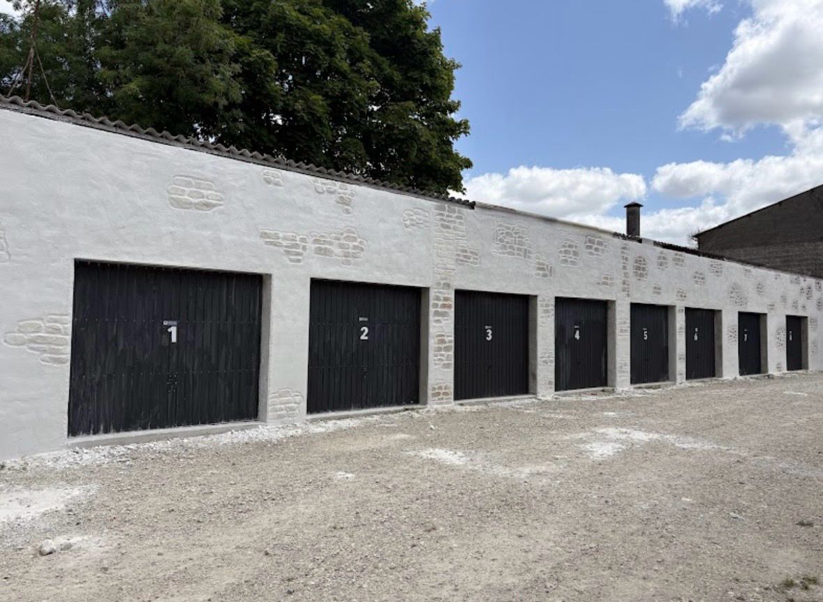 Garages fermés de 20 à 150 m² à louer sur le site ROYER BOX STOCKAGE à Saint-Sever-de-Saintonge